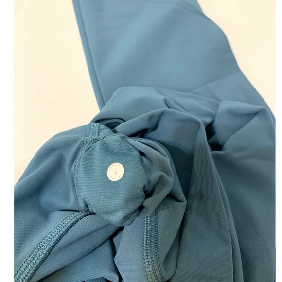 Wunder Under Hi-Rise 28", Persian Blue - Picture 6 of 7